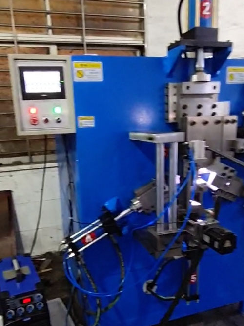 电脑液压焊接成型一体机工作视频